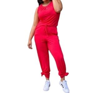 Red wide leg jumpsuit. Can be tied at the bottom. Zenana. Small